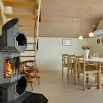 Three-bedroom In Tatil Evi *