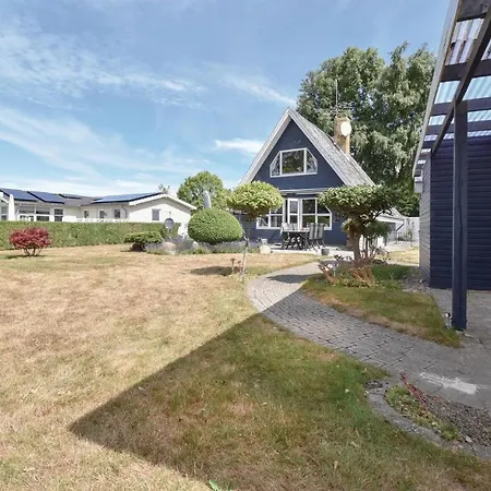 Feriehus Awesome In With House A Panoramic View Otterup