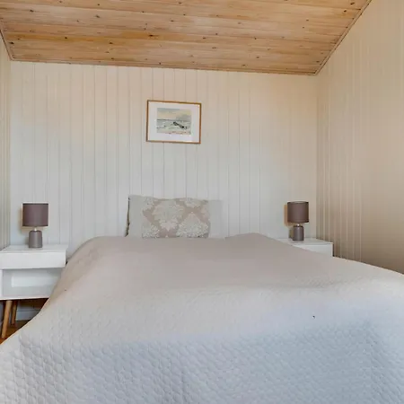 Three-bedroom In *